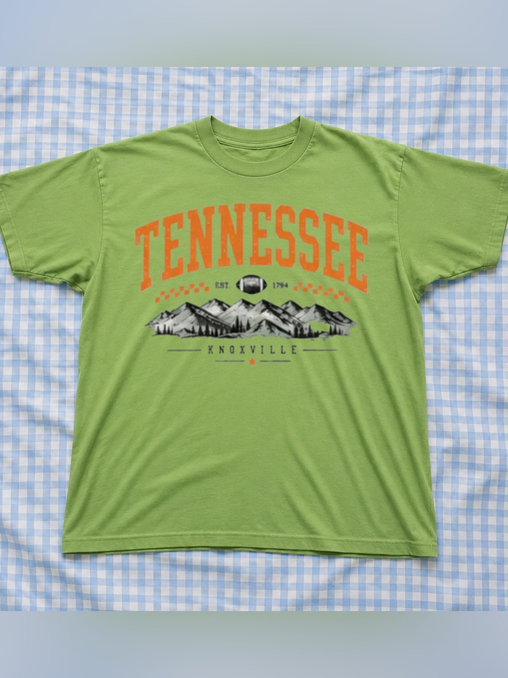 Tennessee Knoxville Graphic T-Shirt, Gildan Green Color Vintage Shirt
